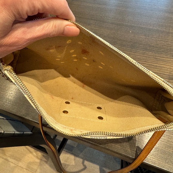 Louis Vuitton Eva Handbag/Clutch - Damier Azur Canvas - Vintage but life left!🤎💛 - Picture 12 of 14